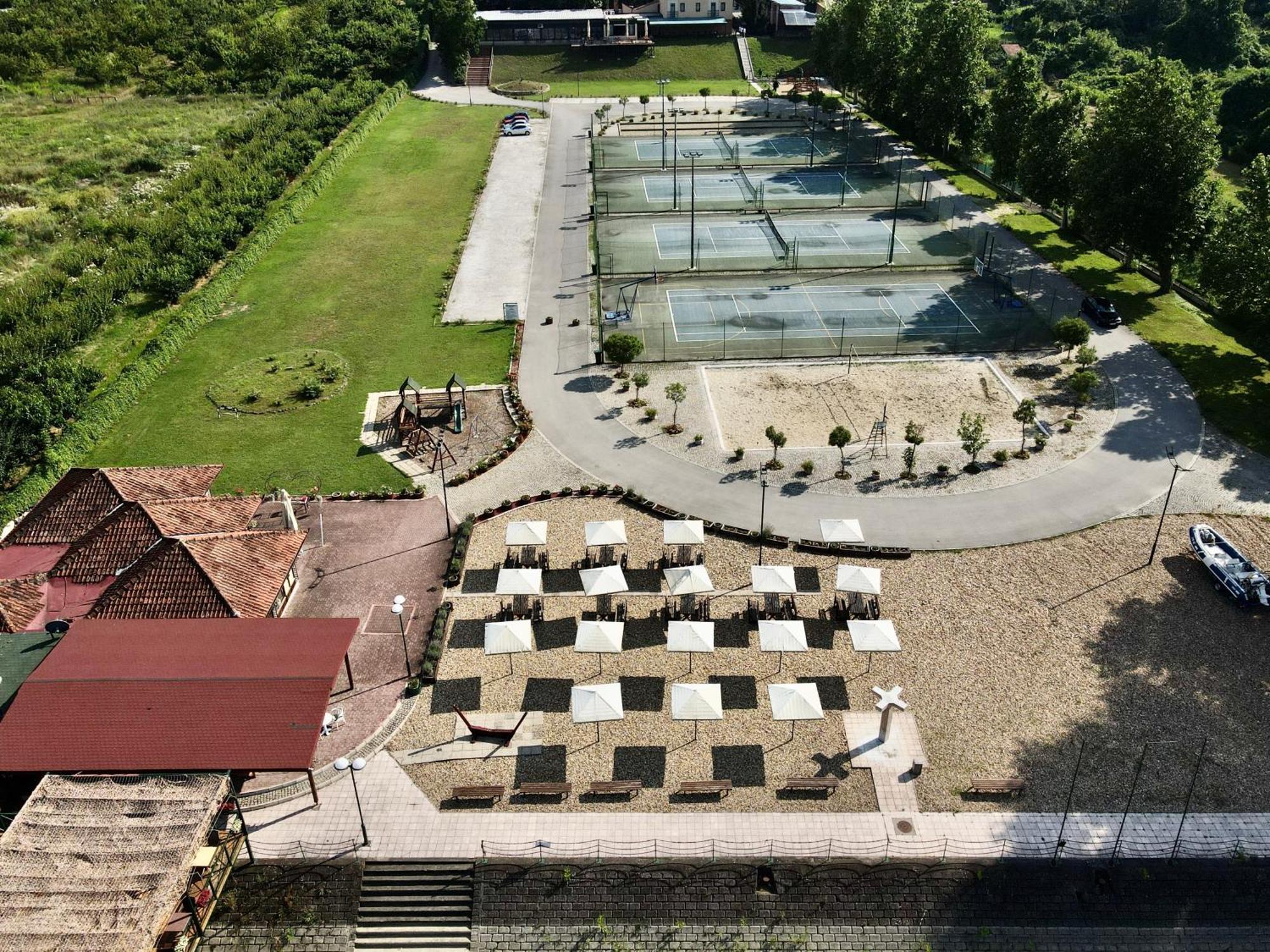 Hotel Marina OASA Grocka Buitenkant foto